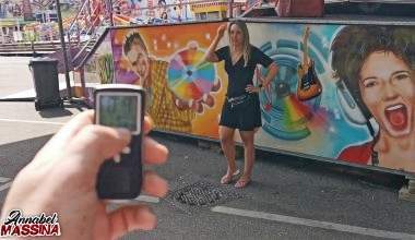 Ferngesteuerte Orgasmus Fotze beim Volksfest
