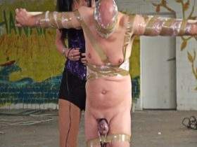 Vorschaubild vom Privatporno mit dem Titel "Bestrafung in der Fabrik Teil 2" von SMBoy