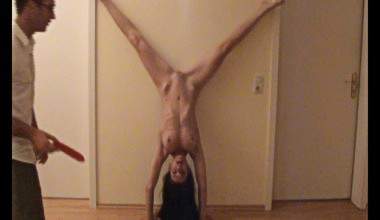 Dildofick im Kopfstand