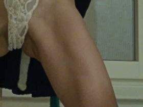 Vorschaubild vom Privatporno mit dem Titel "Ins Höschen gepisst" von Sue-Allen