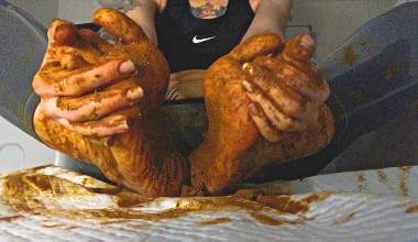 Eat poop from my feet, bitch!