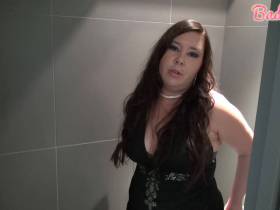 Vorschaubild vom Privatporno mit dem Titel "Toilettensklave, was soll das denn?" von Junge-Herrin