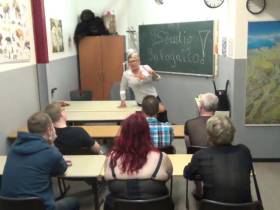 Vorschaubild vom Privatporno mit dem Titel "Schulstunde über den oralen Orgasmus unter Frauen" von Deine-Chefin