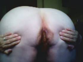 Vorschaubild vom Privatporno mit dem Titel "*143* Vom 31.08.10. Moni beim Pissen & Scheißen !" von Kuschelbaer222