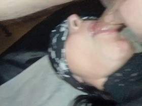 Meine Saftftlöcher werden mit Dildo, Schwanz u. Männerpisse verwöhnt
