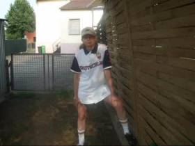 For the outdoor pissing EM