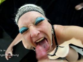 Vorschaubild vom Privatporno mit dem Titel "Geile Zungenbesamung" von Hotvaleria