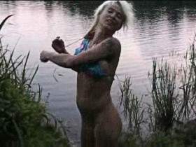 Vorschaubild vom Privatporno mit dem Titel "Am See" von HotTamara