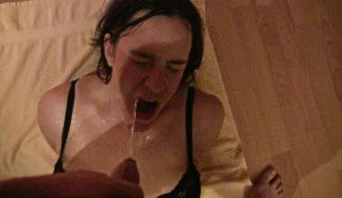 Minutenlang vollgepisst!