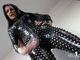 Vorschaubild vom Privatporno mit dem Titel "Wichsanleitung! Abrichtung zum Dauerwichser" von MeliDeluxe