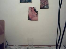 Pinkeln ins Glas u. austrinken