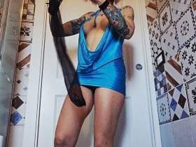 smear my poo on my pussy then eat