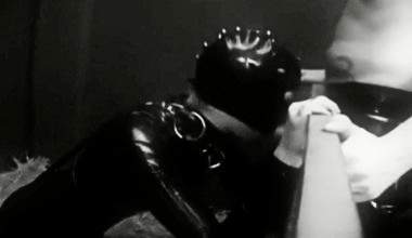 LATEX GNADENLOSE GIER