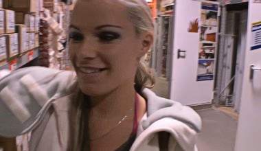 dreister public fick im baumarkt