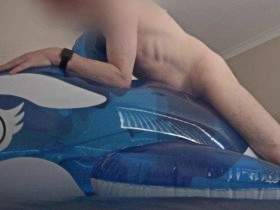 Fucking my Fuuzen blimp whale on waterbed