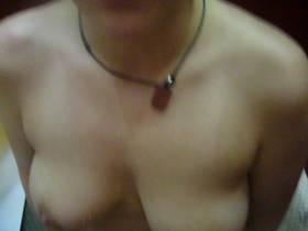 in der umkleide angepisst