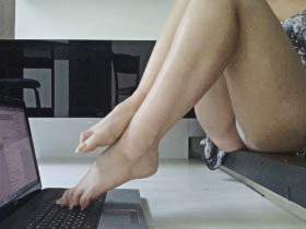 Typing Feet