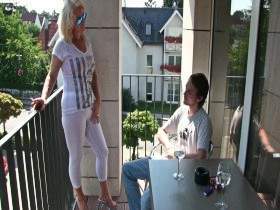 Vorschaubild vom Privatporno mit dem Titel "Jan(18) schwängert seine Stiefmutter!!!" von KissiKissi