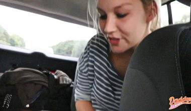 Während dem Stau im Auto abgestrullert!!!