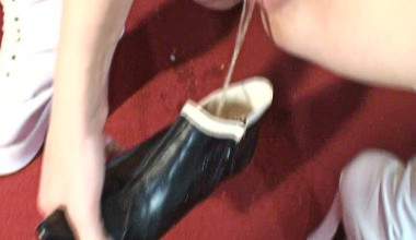 Schuh Pisse