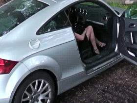 horny in the car