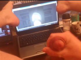 Vorschaubild vom Privatporno mit dem Titel "Der Fußfoto Wichser" von nylonjunge