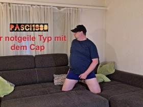 Der notgeile Typ mit dem Cap