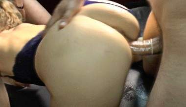 Gangbangluder Moni jung und verdorben