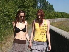 Vorschaubild vom Privatporno mit dem Titel "Hand in Hand mit Sina" von Sue-Allen