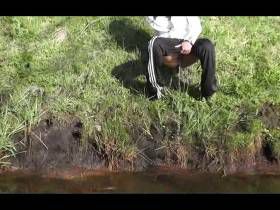 Vorschaubild vom Privatporno mit dem Titel "Beim joggen" von nylon_schlampe