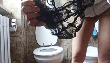 Poo unter meinem Höschen!