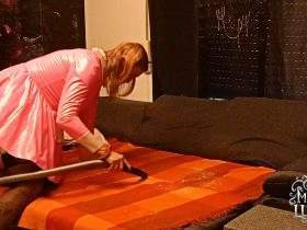 The slave girl's dirty pussy was sucked dry.