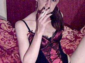 Vorschaubild vom Privatporno mit dem Titel "Userwunsch: Smoking Bitch" von GeileDiana