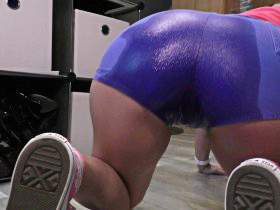 Vorschaubild vom Privatporno mit dem Titel "NS Turnhose" von nylon_schlampe