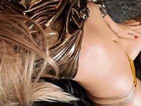 Du wirst immer mein Hahnrei bleiben