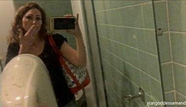 Shopping Pee Stop