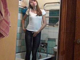 Super Svetlana. Piss in jeans in bathroom