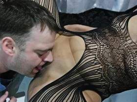 Vorschaubild vom Privatporno mit dem Titel "Meine Pussy zum Orgasmus geleckt!" von sexynoy