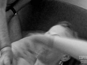 Vorschaubild vom Privatporno mit dem Titel "Fickpony trixxi voll in aktion" von STUDIOeins