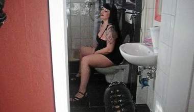 RIDE THE HUMAN TOILET!