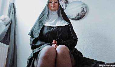 Wichsschwester Anneliese ruft zur Samenspende
