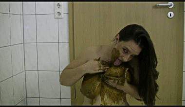 Mit seiner Scheiße gespielt