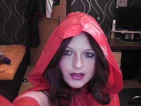 Vorschaubild vom Privatporno mit dem Titel "Rotkäpchen" von nylon_schlampe