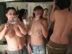 Horny women in bathtub
