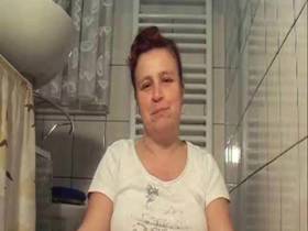 Made rausgekackt and pissed it