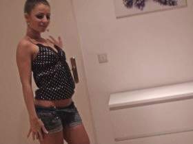 Vorschaubild vom Privatporno mit dem Titel "Hot Jeans Pants!" von XelinaRox