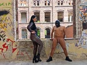 Hard Ballbusting for my Slave