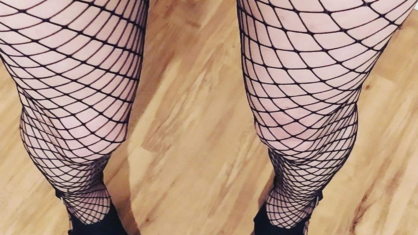 Hobbyhure-HH porn videos, livechat and blog on Amarotic