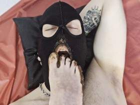 Kackeficken 54 (Shitty footjob)