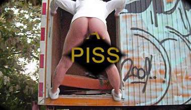 CONTAINER-PISS